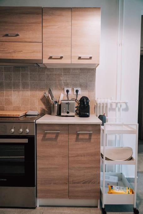 Charming Apartment In Keramikos Atene Esterno foto